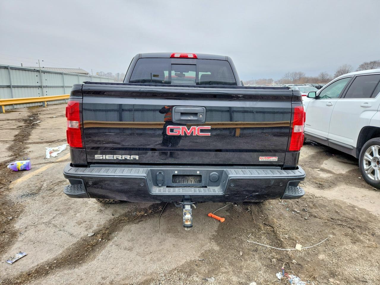 2015 GMC SIERRA K1500 SLT photo 6