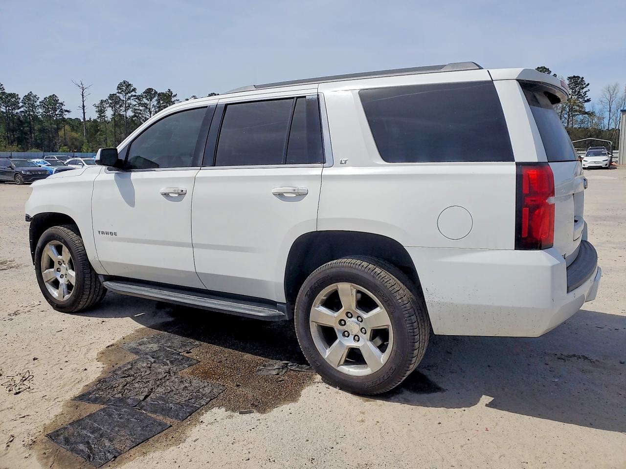 2015 CHEVROLET TAHOE C1500 LT photo 3