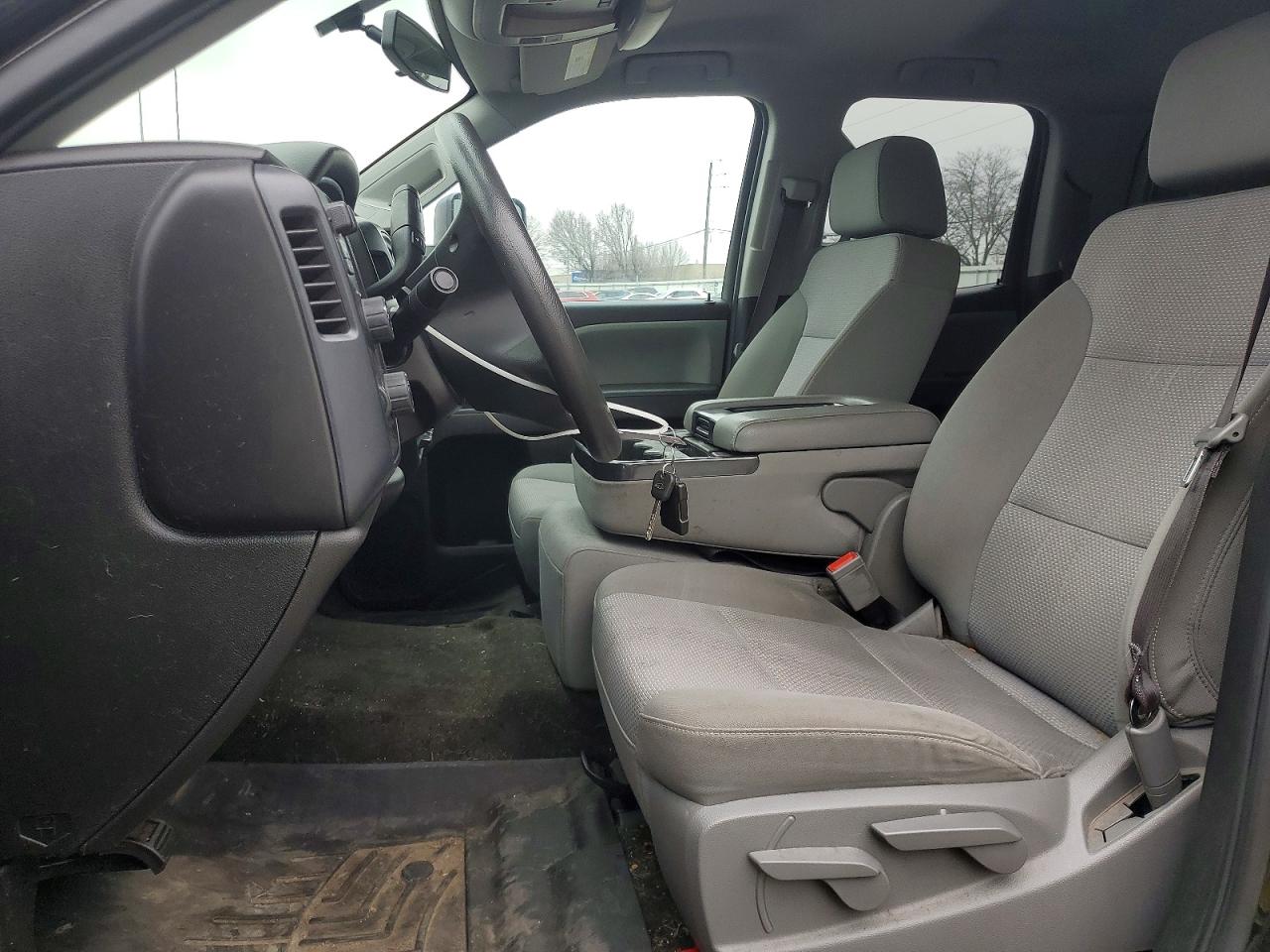 2017 CHEVROLET SILVERADO K1500 CUSTOM photo 13