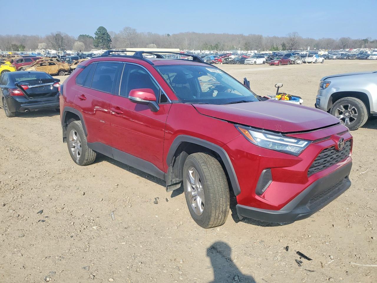 2025 TOYOTA RAV4 XLE photo 10