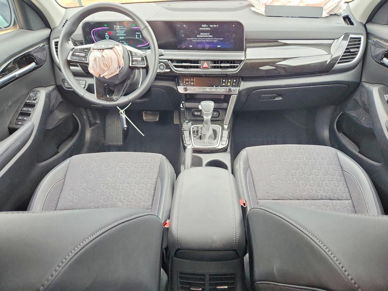 2025 KIA SELTOS S photo 15