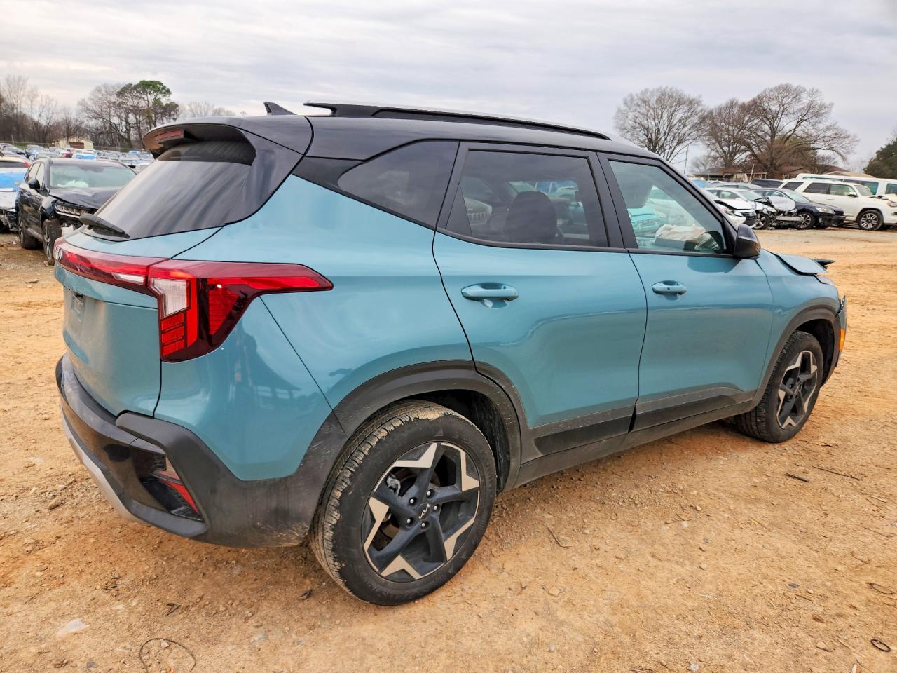2025 KIA SELTOS S photo 5