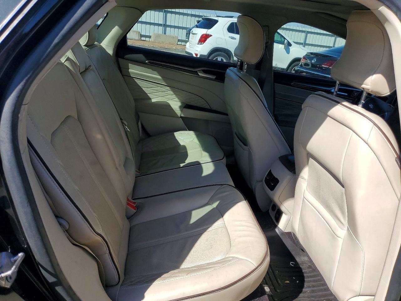 2017 FORD FUSION TITANIUM PHEV photo 28