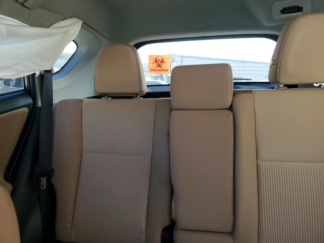 2015 TOYOTA RAV4 XLE photo 28
