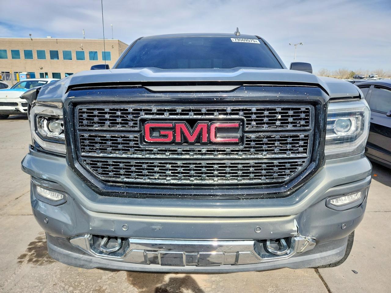 2017 GMC SIERRA K1500 DENALI photo 9