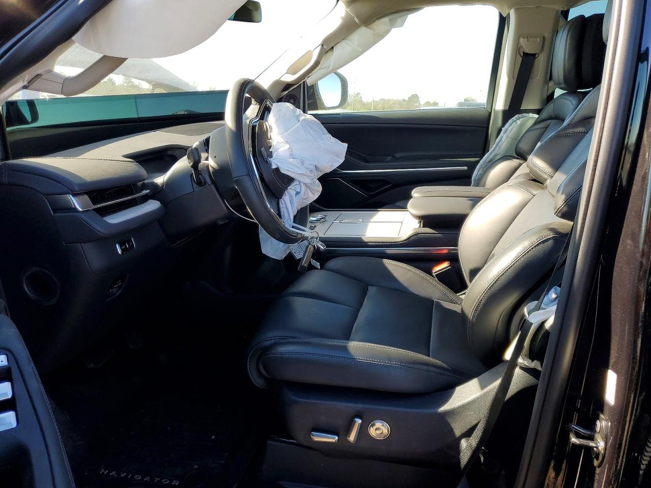 2025 LINCOLN NAVIGATOR L RESERVE photo 7