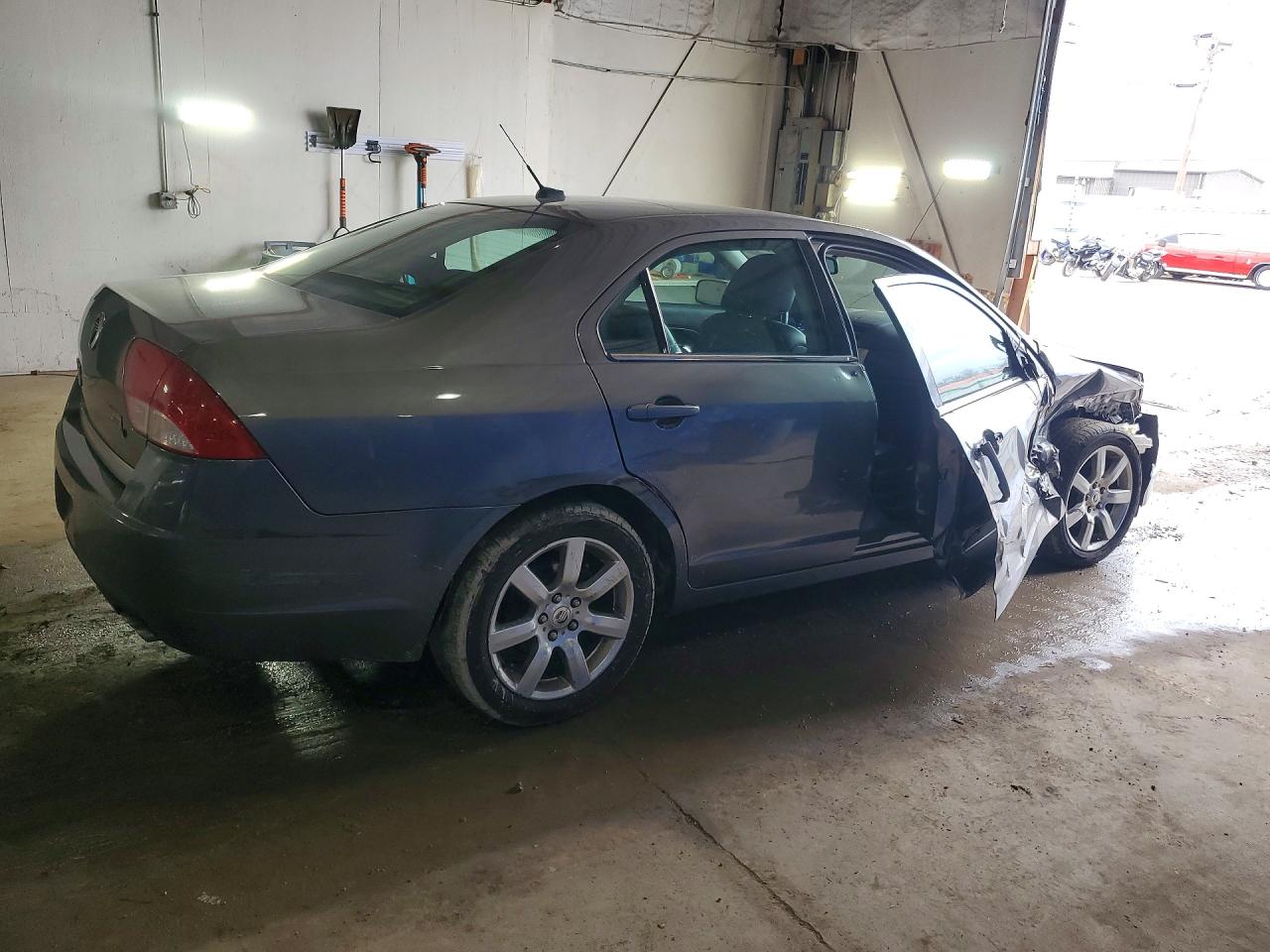 2010 MERCURY MILAN PREMIER photo 7