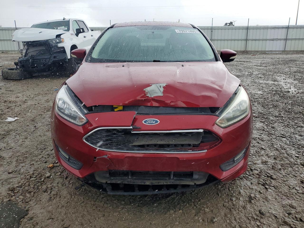 2015 FORD FOCUS SE photo 5