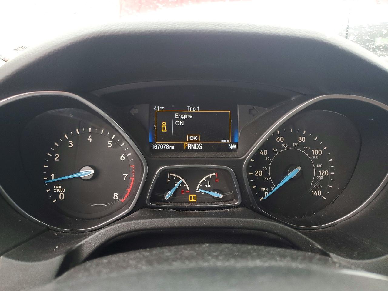 2015 FORD FOCUS SE photo 9