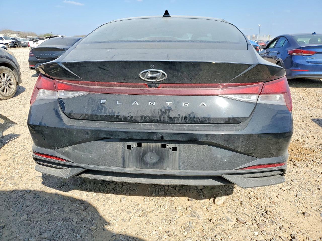 2023 HYUNDAI ELANTRA SEL photo 6