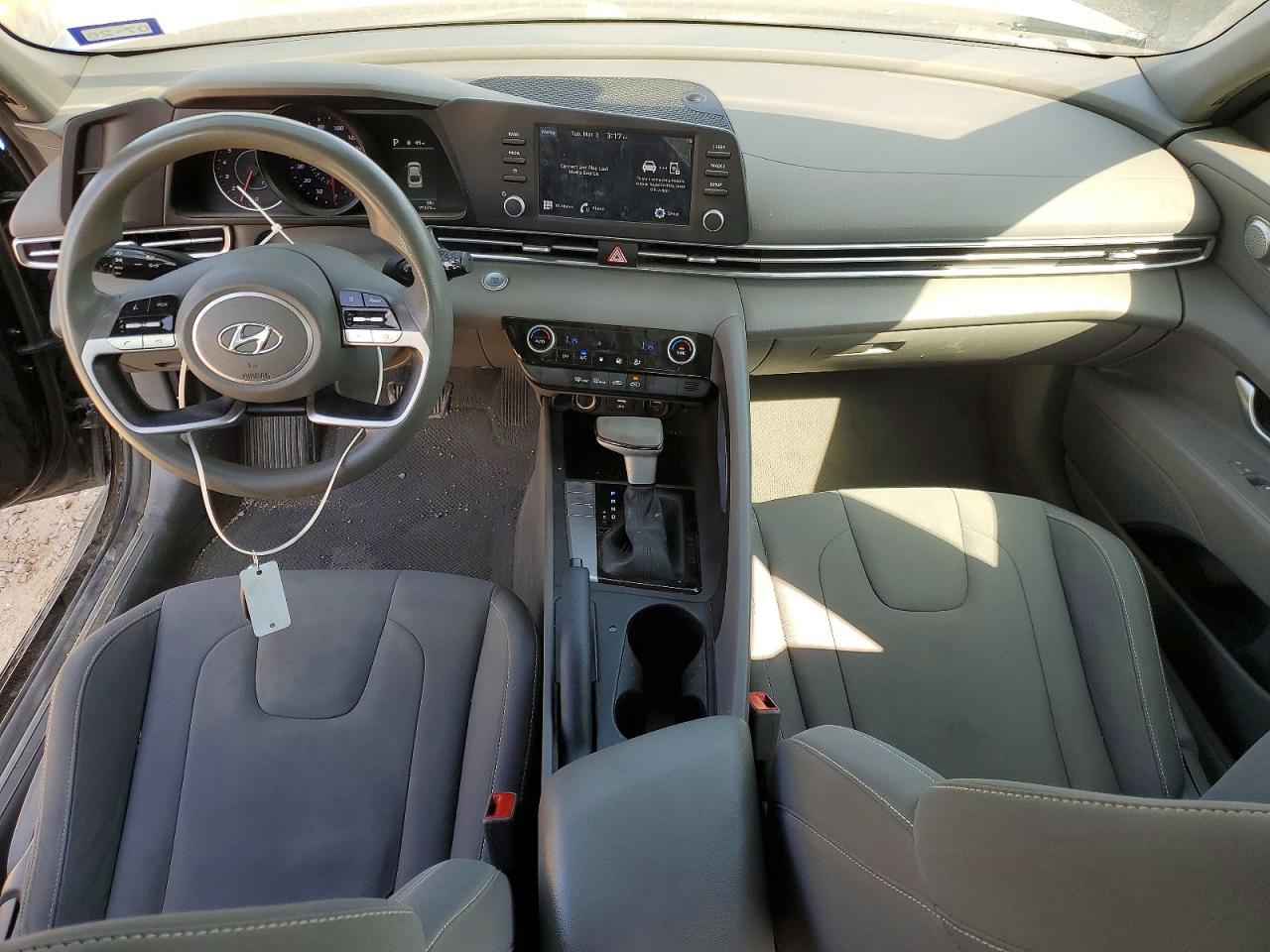 2023 HYUNDAI ELANTRA SEL photo 8