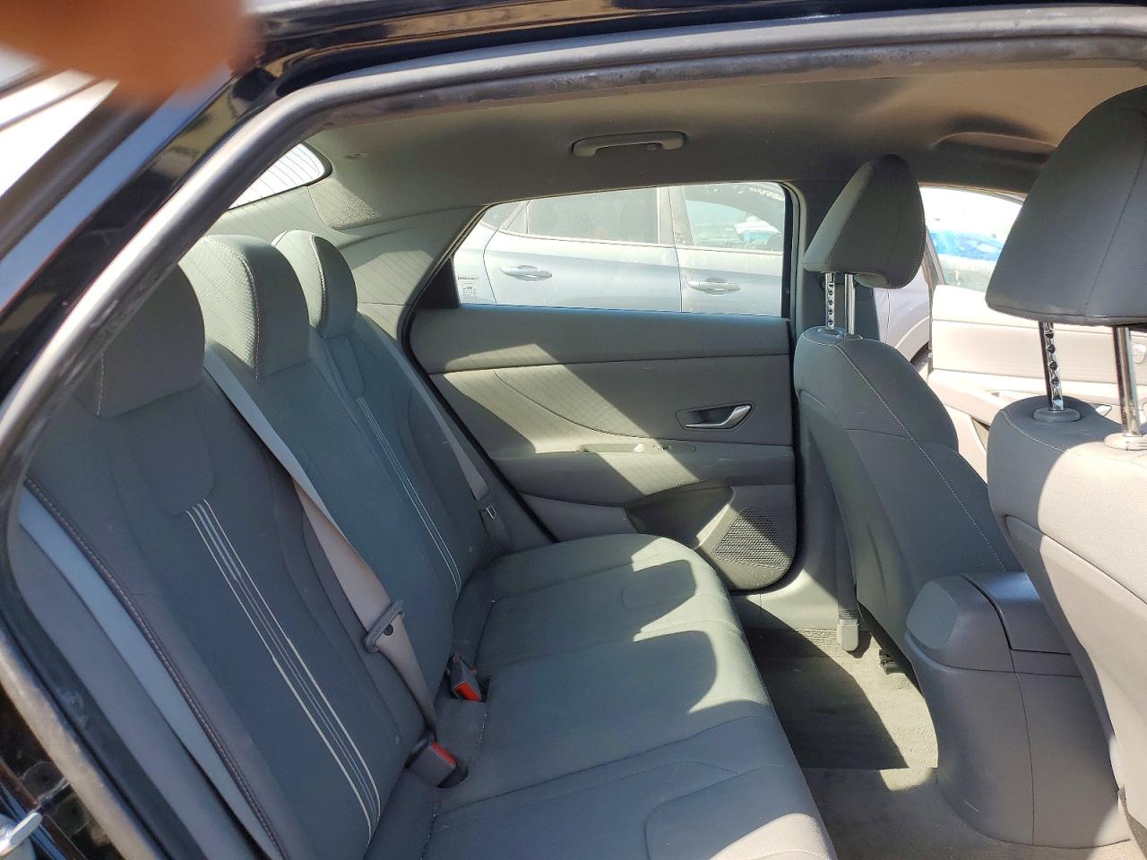2023 HYUNDAI ELANTRA SEL photo 10