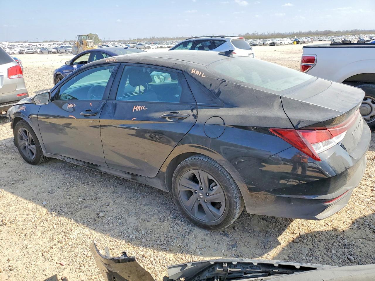 2023 HYUNDAI ELANTRA SEL photo 2