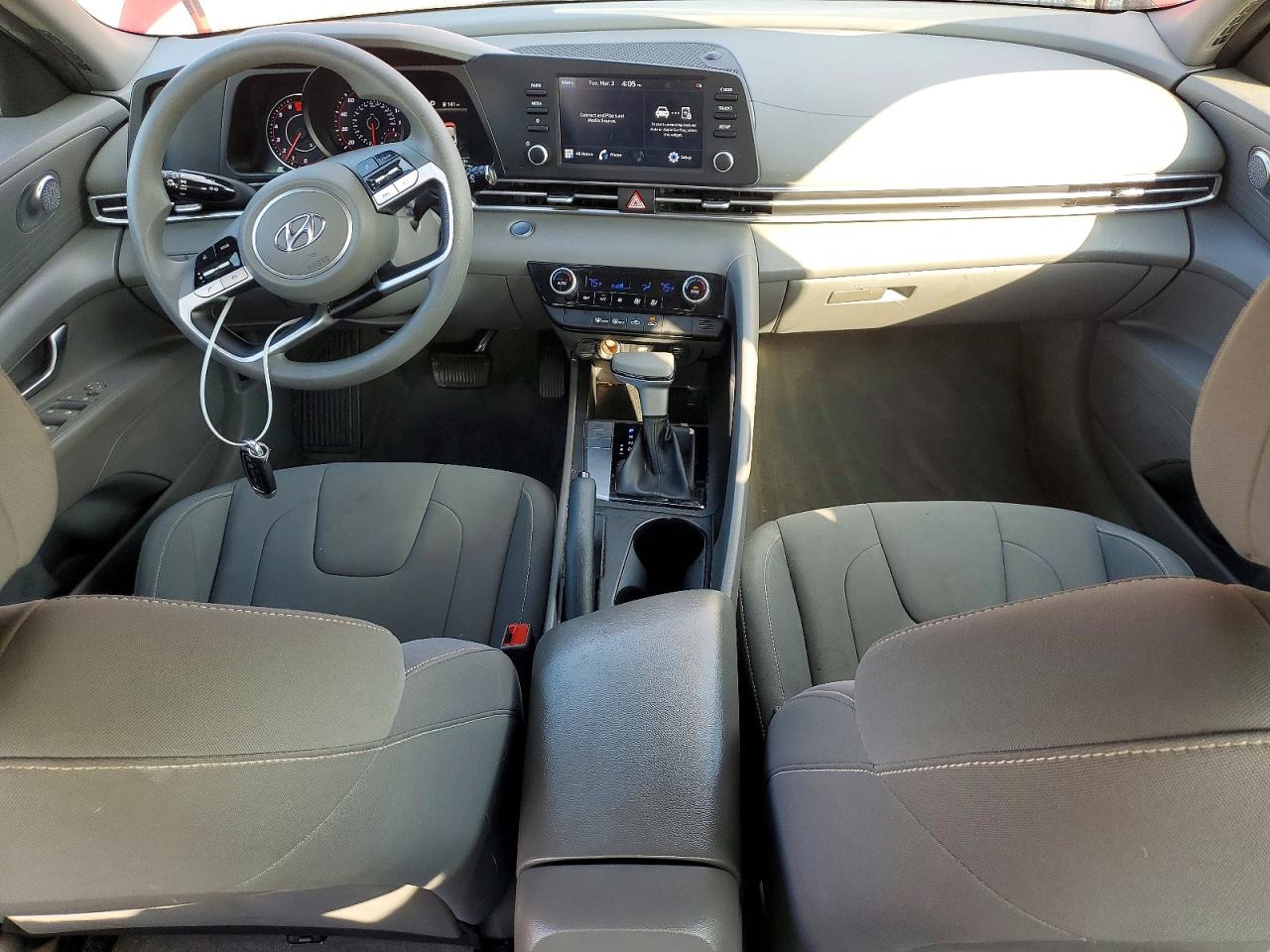 2022 HYUNDAI ELANTRA SEL photo 22