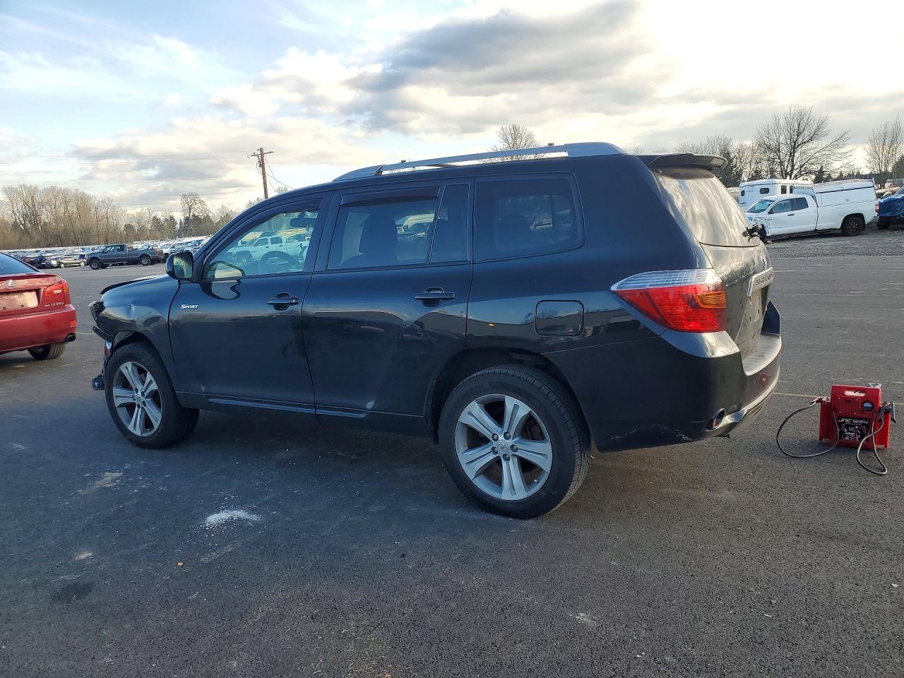2010 TOYOTA HIGHLANDER SPORT photo 2