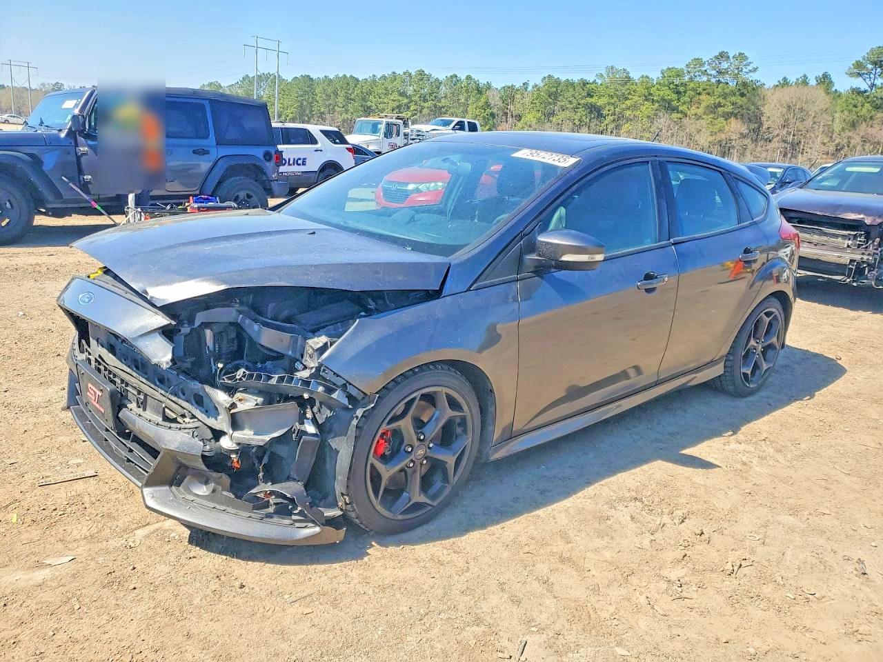 2017 FORD FOCUS