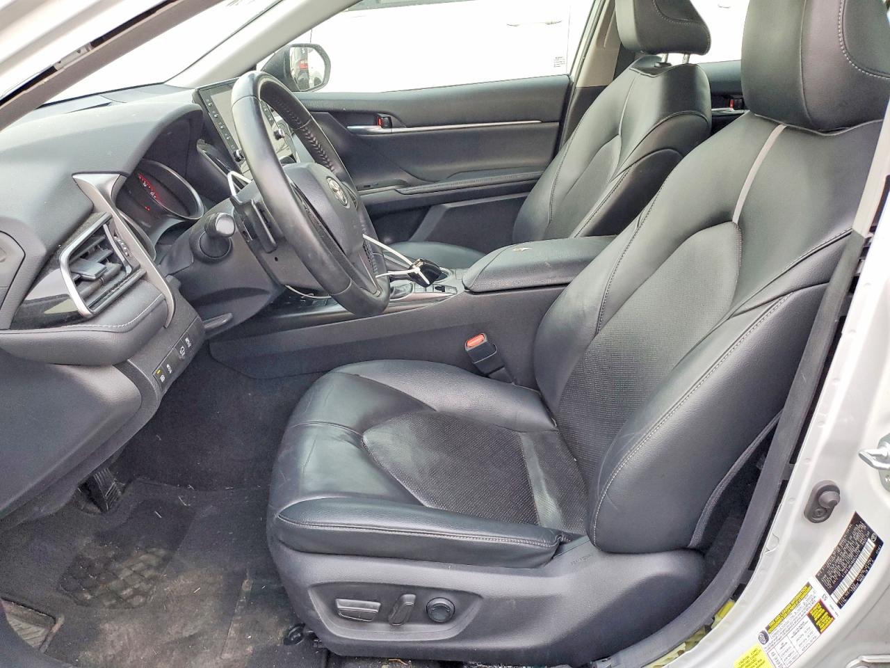 2022 TOYOTA CAMRY XSE photo 7
