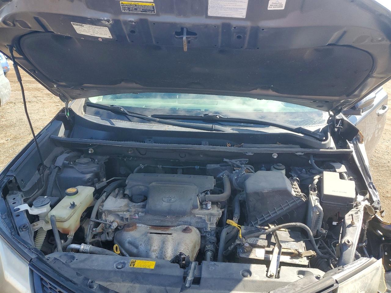 2014 TOYOTA RAV4 XLE photo 34