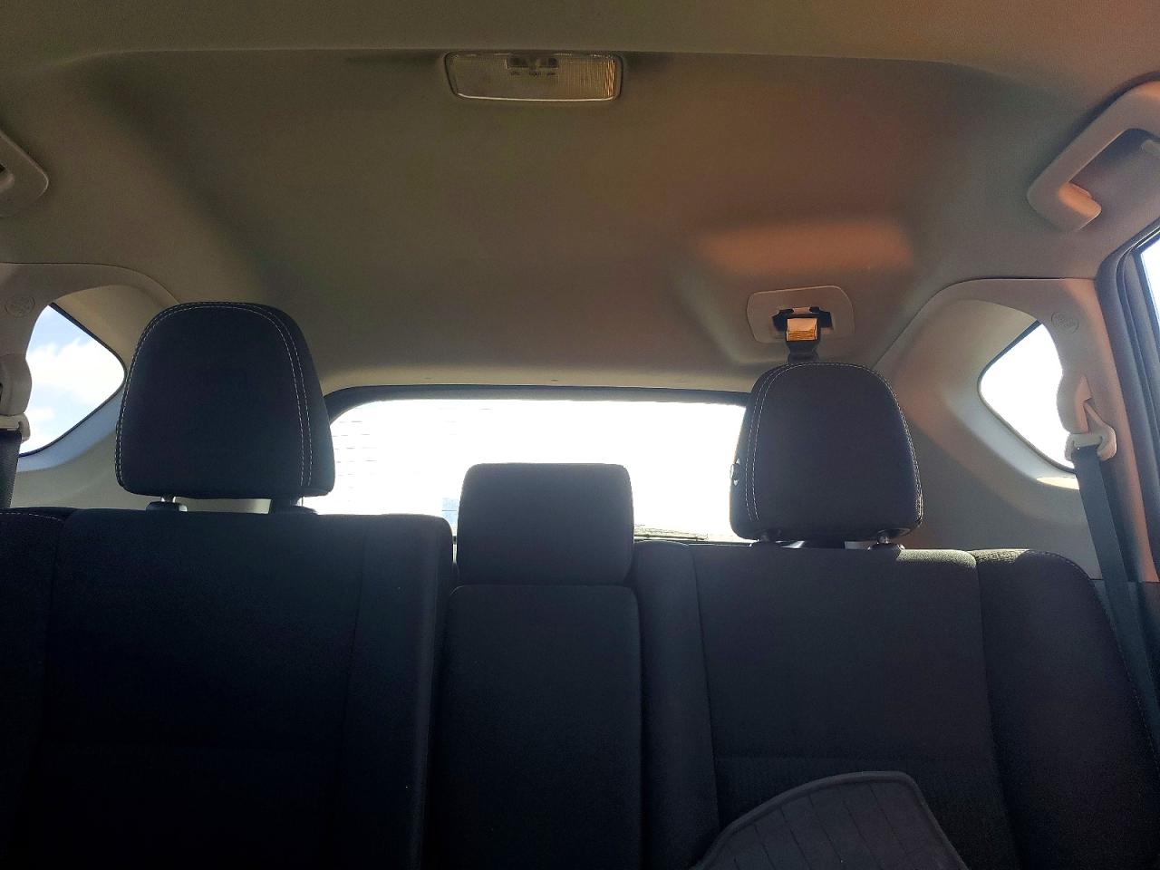 2014 TOYOTA RAV4 XLE photo 28
