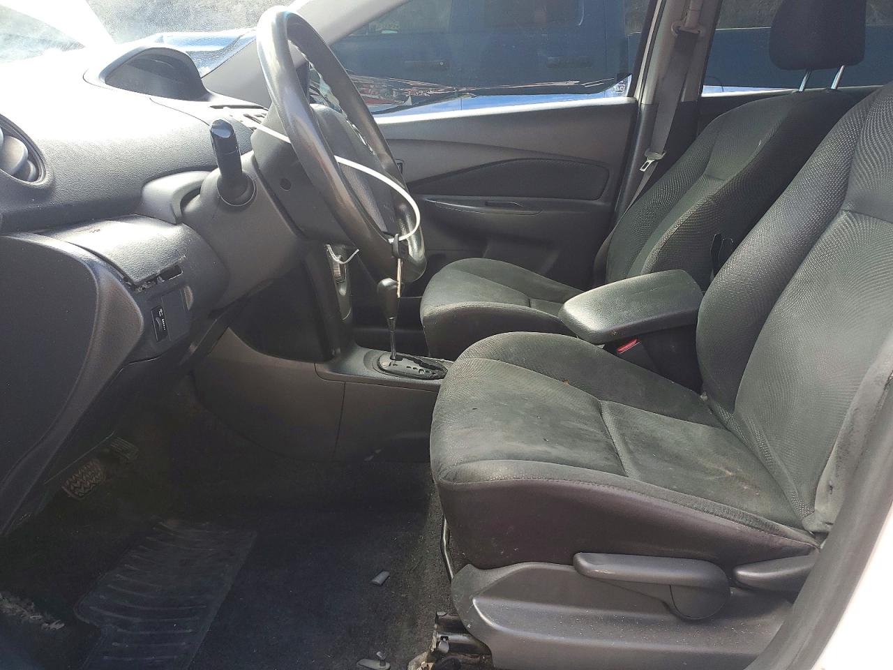 2009 TOYOTA YARIS BASE photo 7