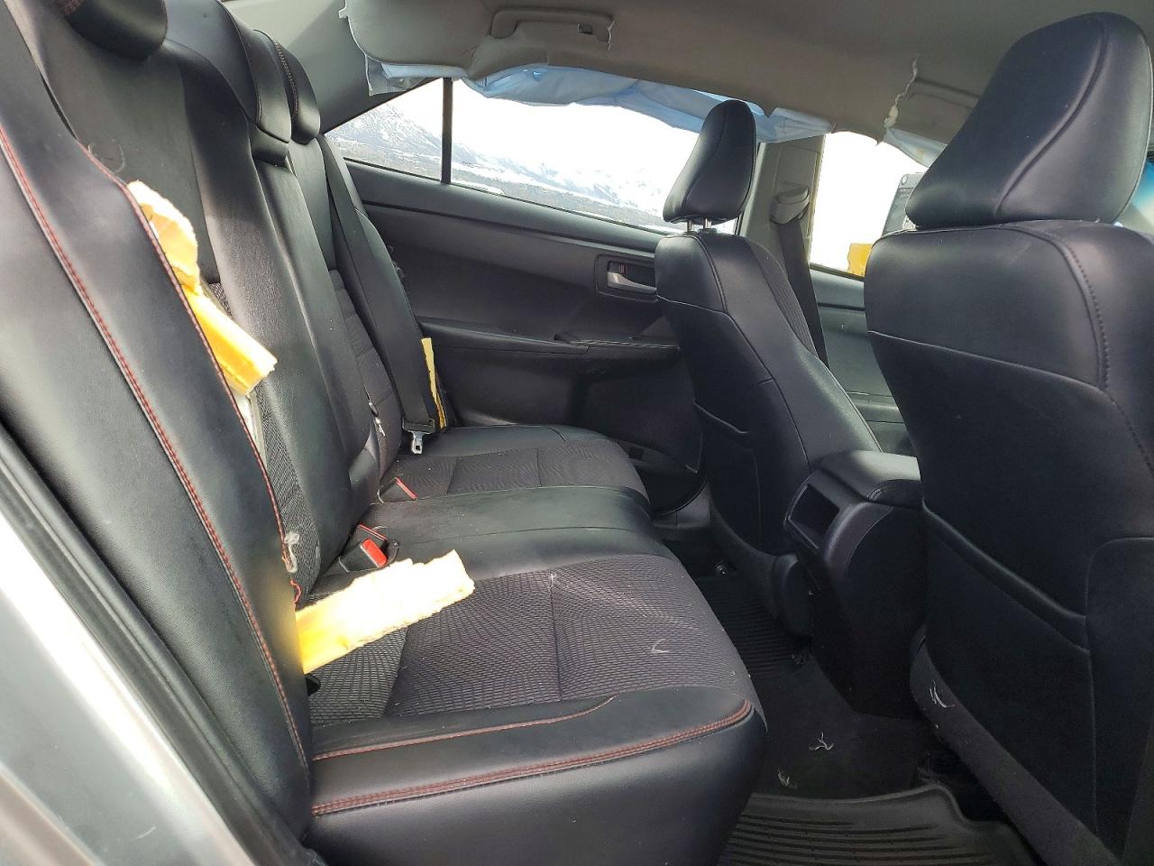 2016 TOYOTA CAMRY photo 19