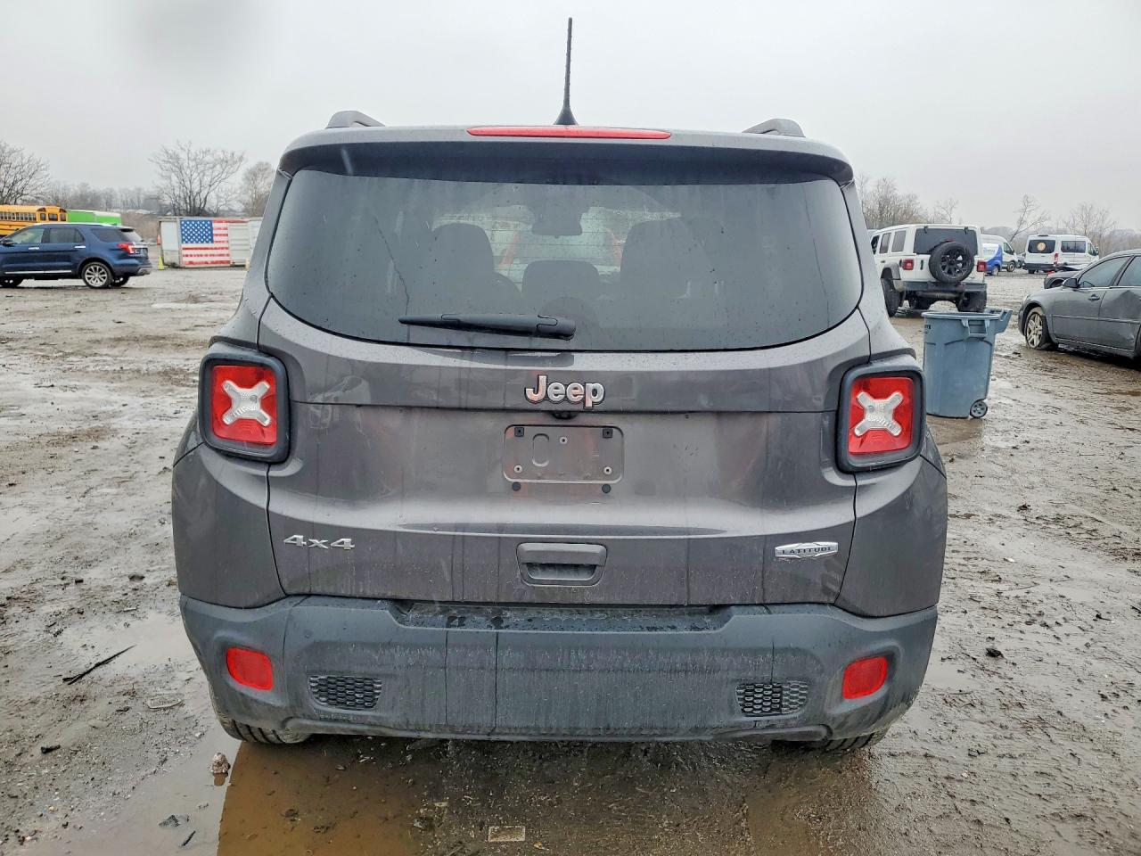 2019 JEEP RENEGADE LATITUDE photo 6