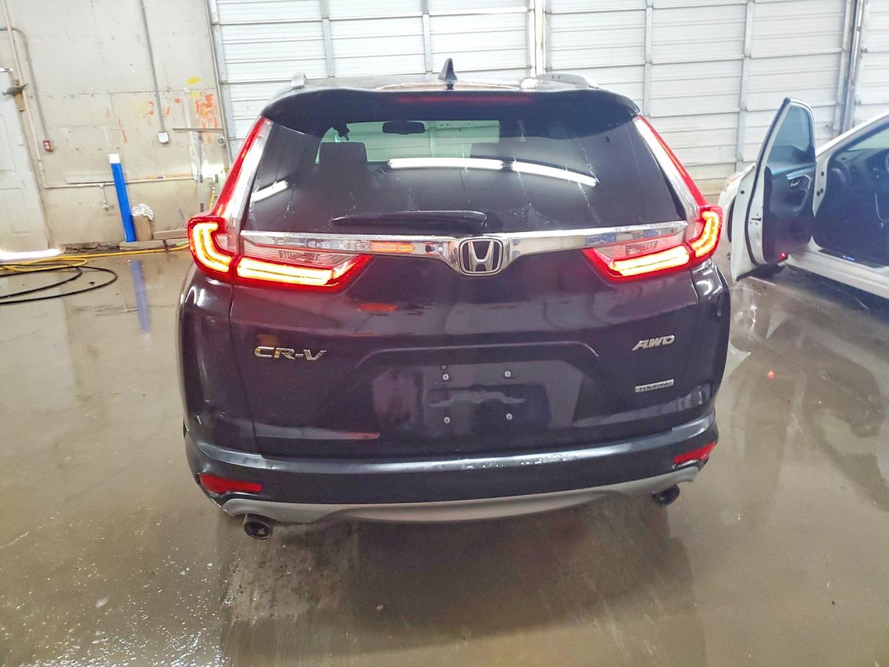 2018 HONDA CR-V TOURING photo 11