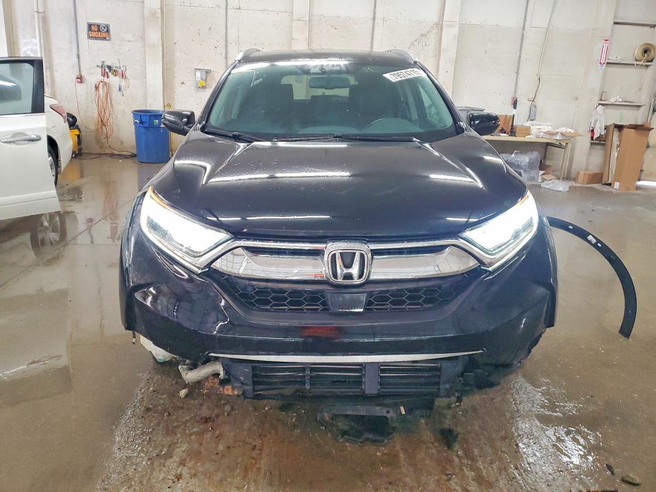 2018 HONDA CR-V TOURING photo 9