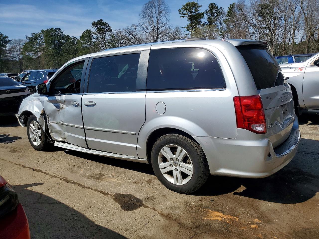 2012 DODGE GRAND CARAVAN CREW photo 2