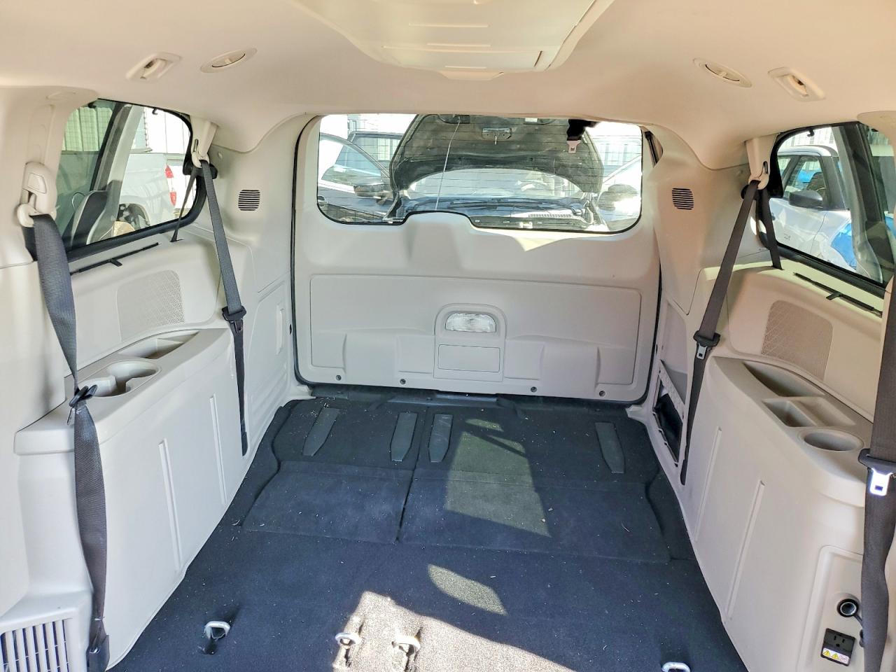 2012 DODGE GRAND CARAVAN CREW photo 10