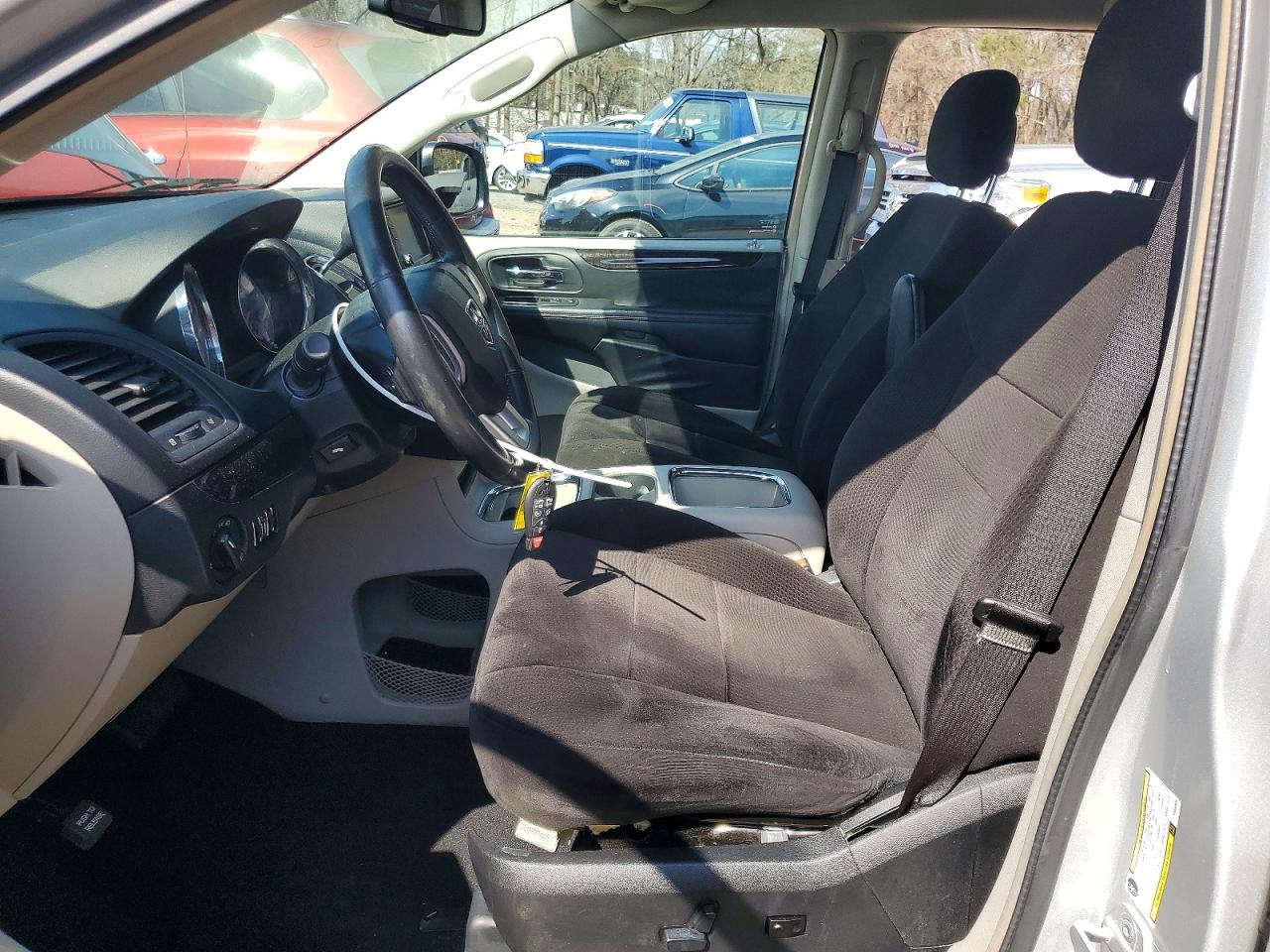 2012 DODGE GRAND CARAVAN CREW photo 7