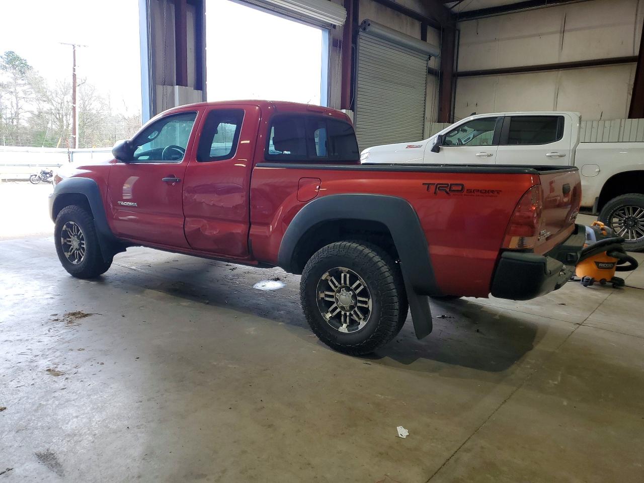 2012 TOYOTA TACOMA PRERUNNER V6 photo 2