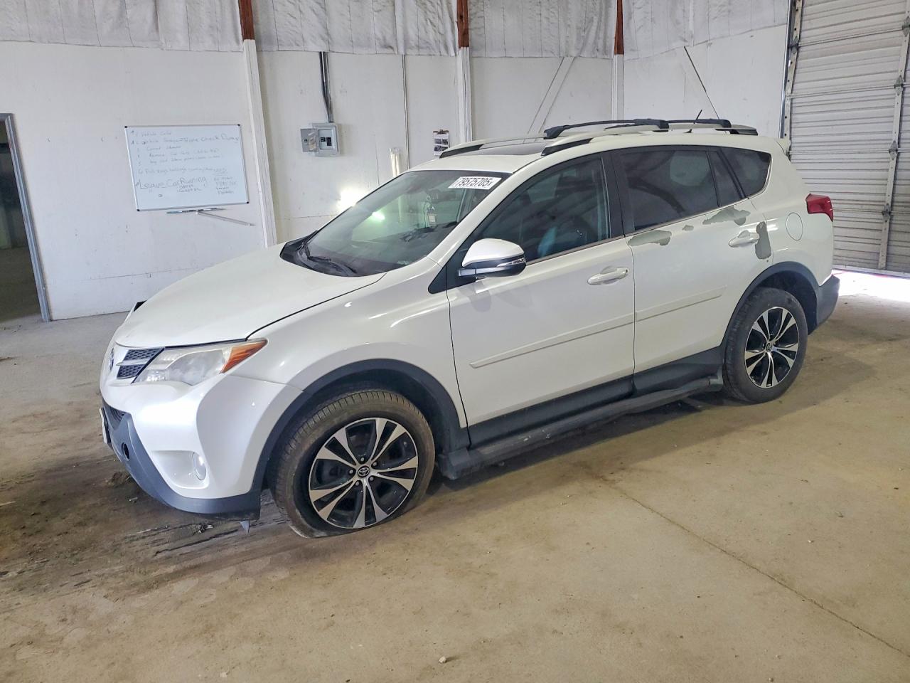 2015 TOYOTA RAV4
