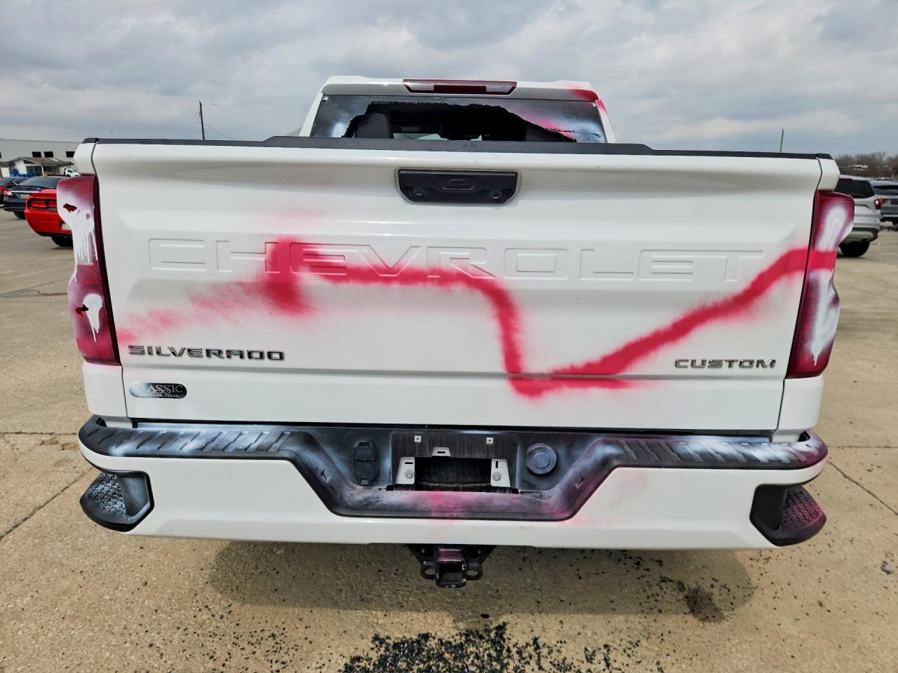 2024 CHEVROLET SILVERADO C1500 CUSTOM photo 11