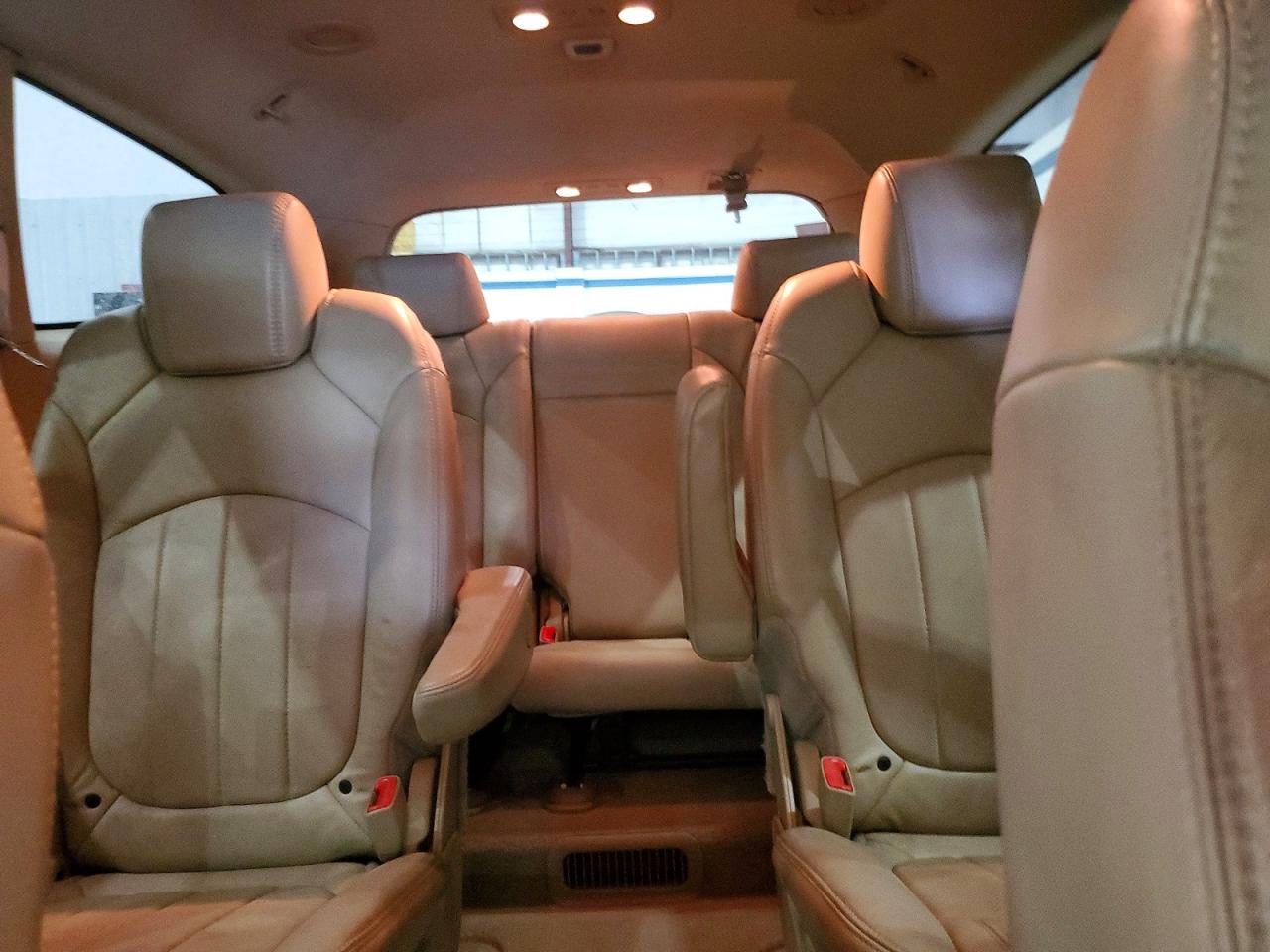2008 BUICK ENCLAVE CXL photo 10