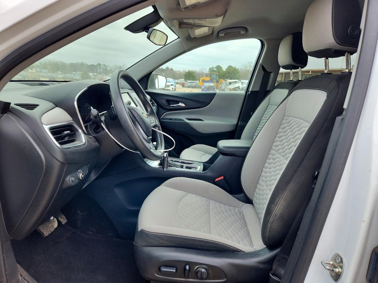 2019 CHEVROLET EQUINOX LS photo 13