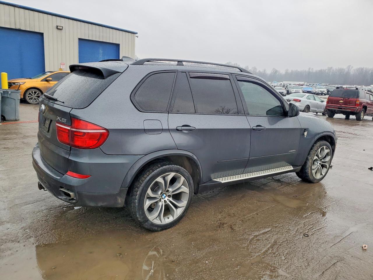 2012 BMW X5 XDRIVE50I photo 3