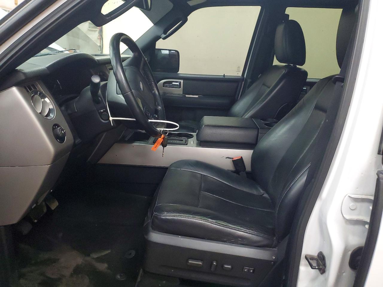 2017 FORD EXPEDITION XLT photo 7