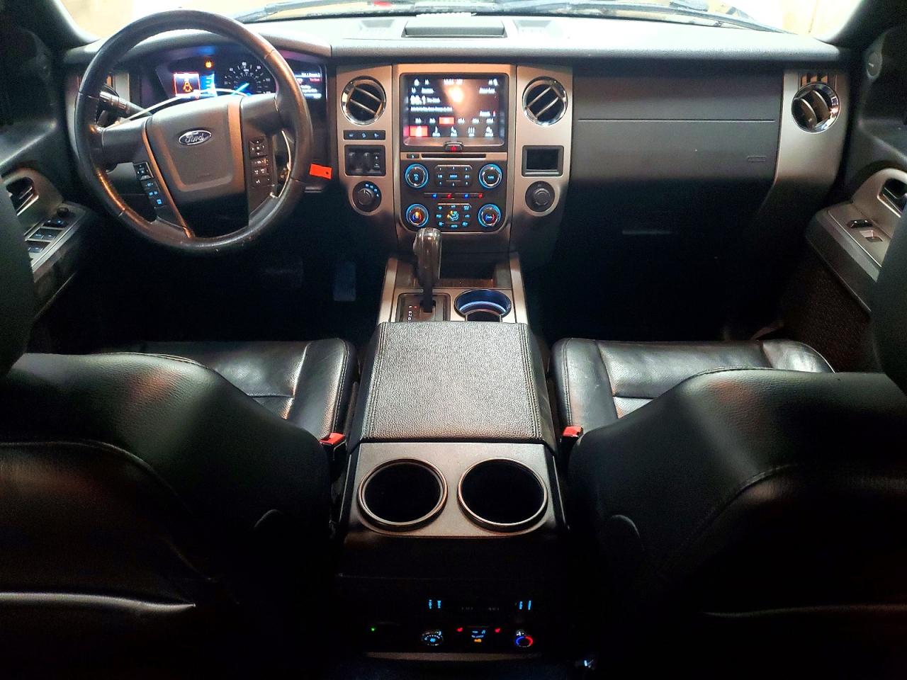 2017 FORD EXPEDITION XLT photo 8