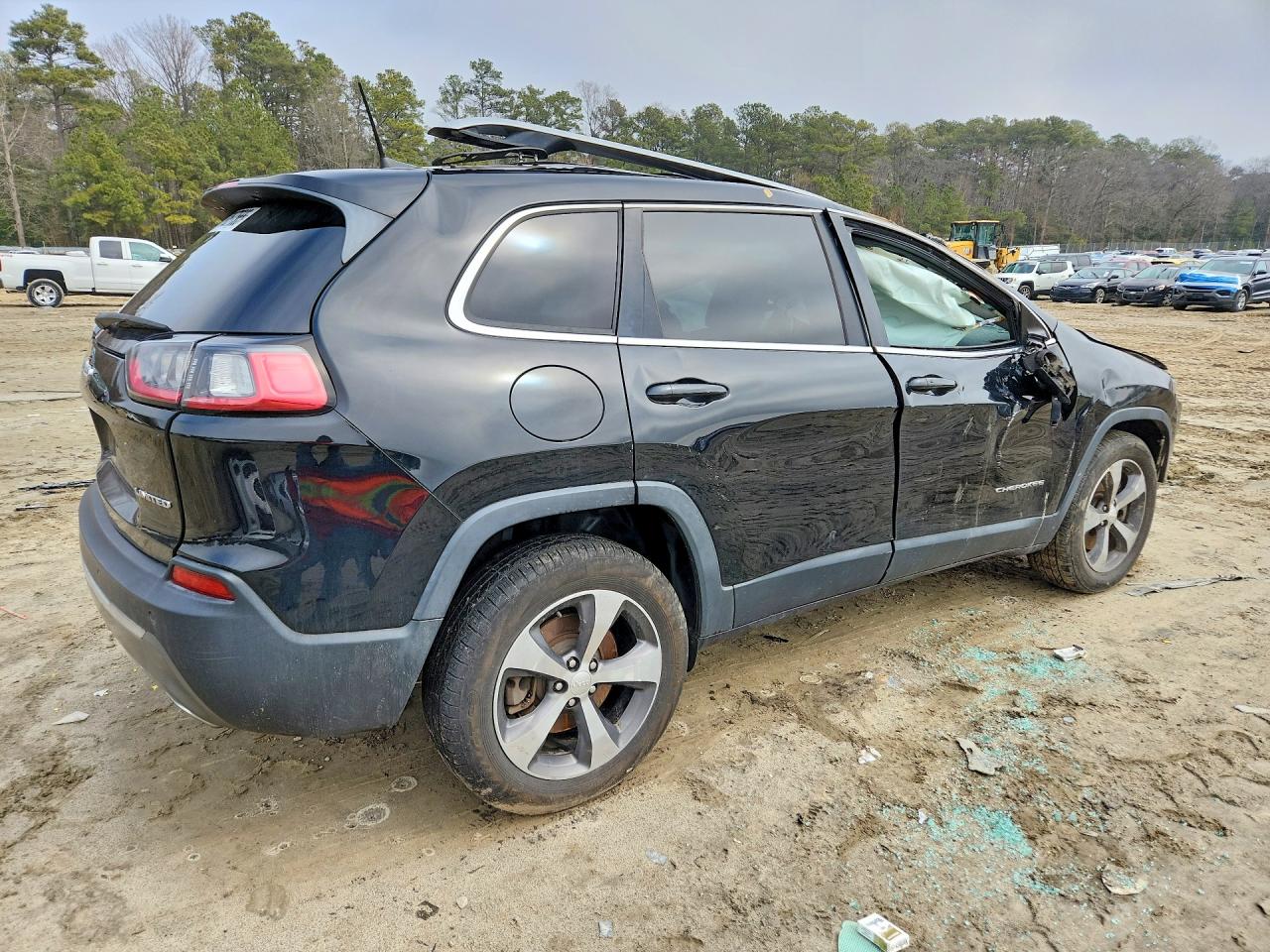 2019 JEEP CHEROKEE LIMITED photo 5