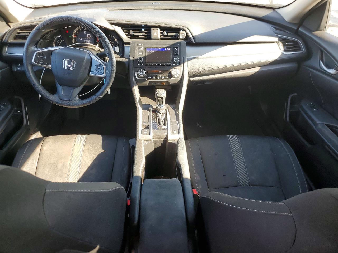 2016 HONDA CIVIC LX photo 8