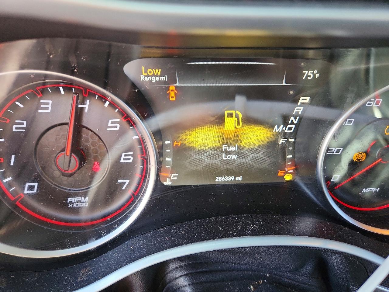 2015 DODGE CHARGER SXT photo 17