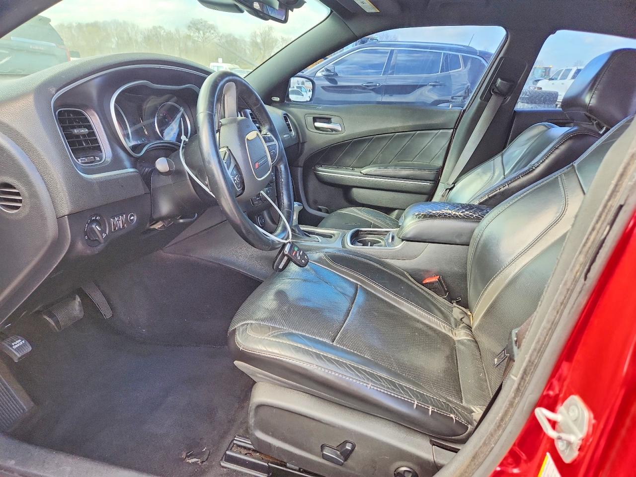 2015 DODGE CHARGER SXT photo 13