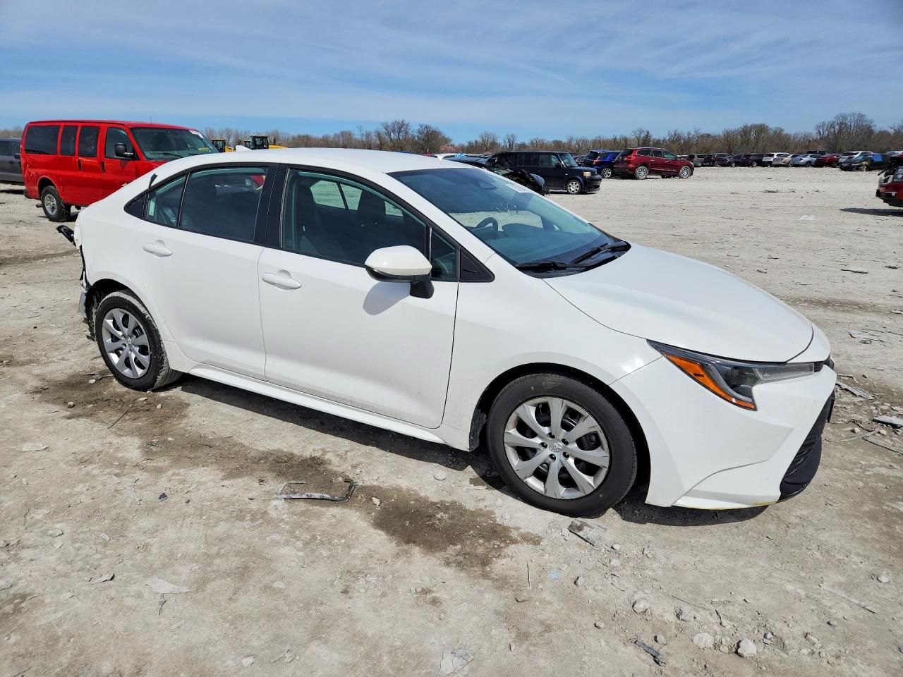 2024 TOYOTA COROLLA LE photo 4