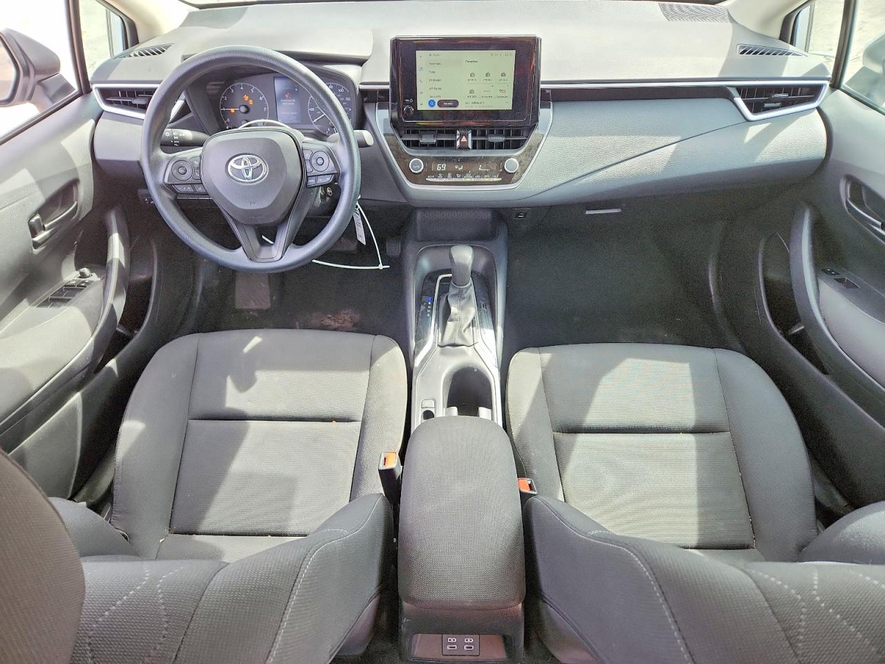 2024 TOYOTA COROLLA LE photo 8