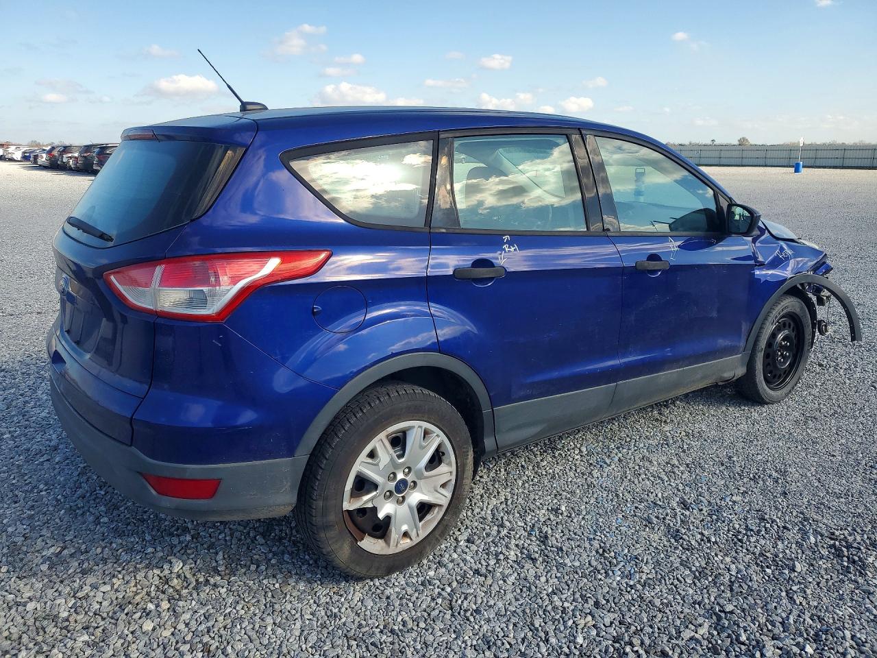 2014 FORD ESCAPE S photo 3