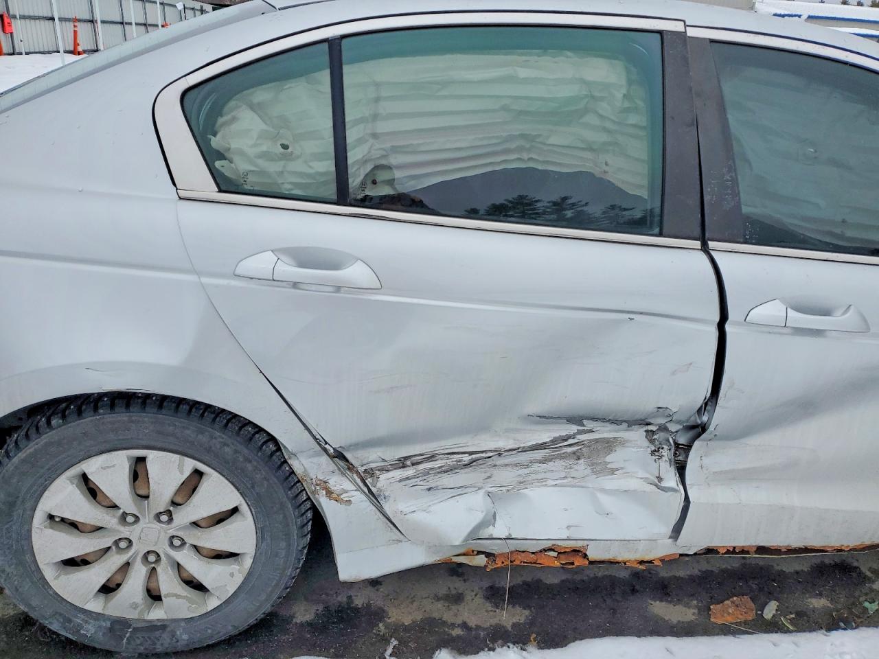 2012 HONDA ACCORD LX photo 19