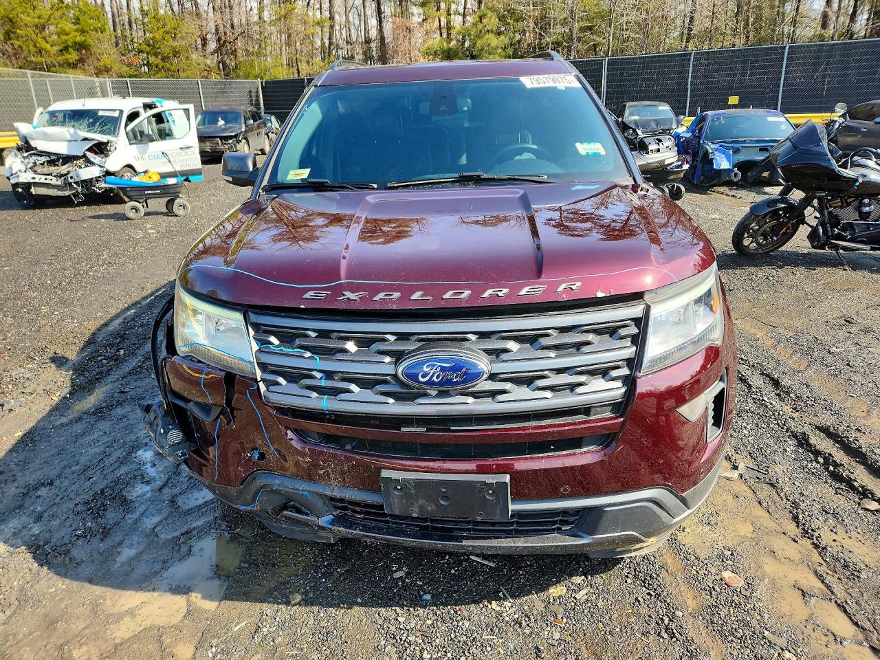 2018 FORD EXPLORER XLT photo 5