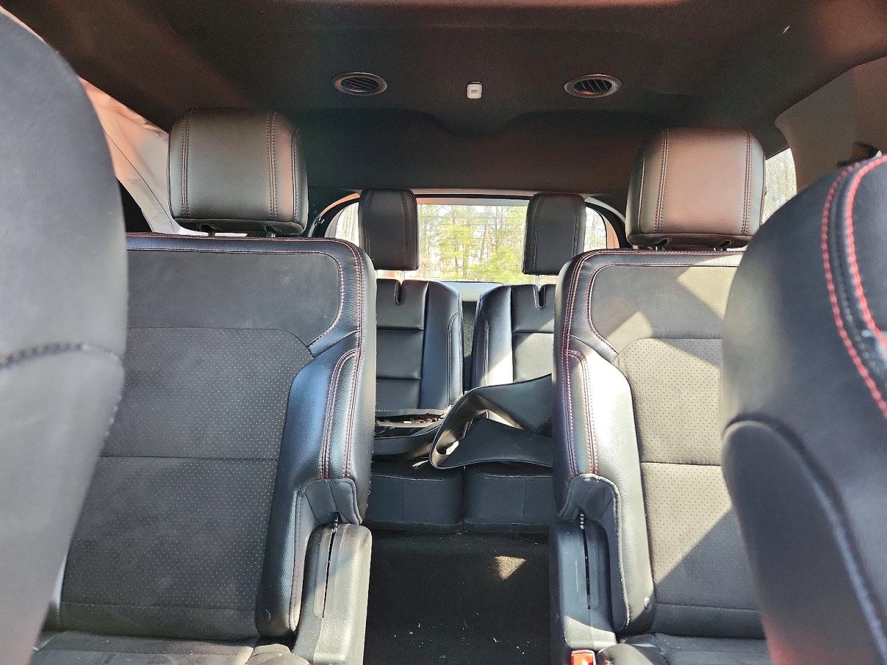 2018 FORD EXPLORER XLT photo 10