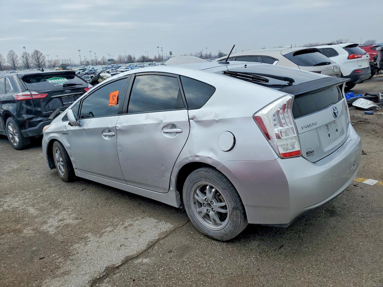 2010 TOYOTA PRIUS II photo 2